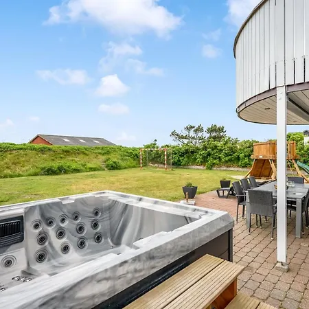 Algut - 200m From The Sea By Interhome